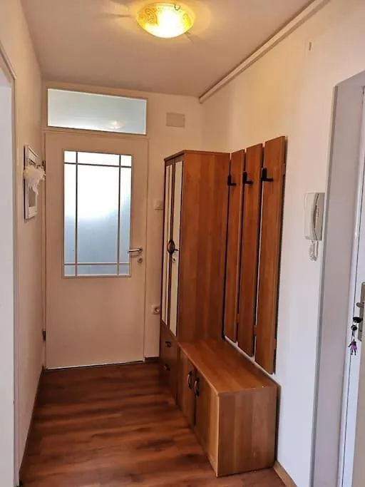 Leda Daire Pula